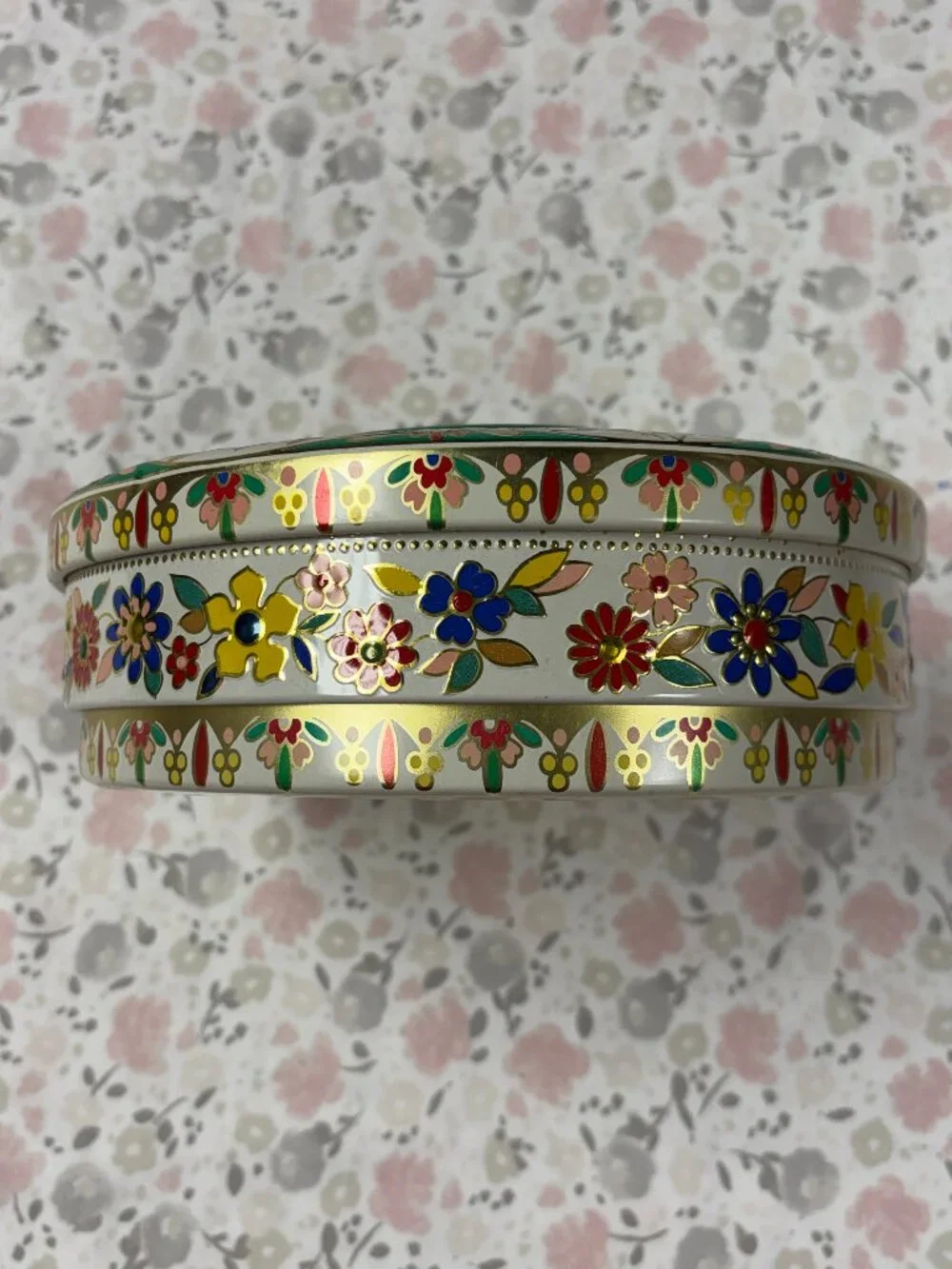 Vintage Decorative Tin - Made in Holland